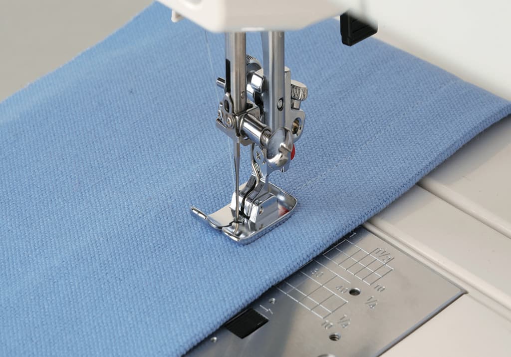 Лапка для прямой строчки (для машин с шириной строчки 9мм) - фото №2