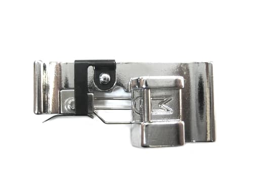 Лапка оверлочная для профессиональной обработки края "М" для машин с горизонтальным челноком*