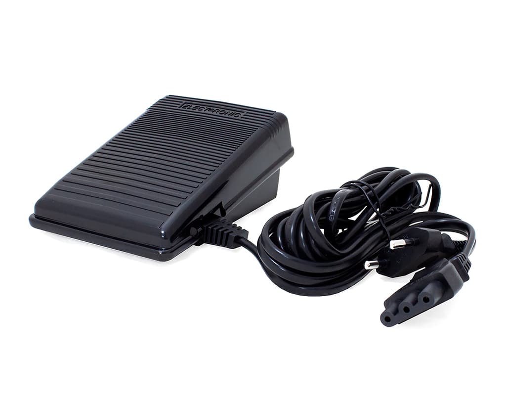 Электромеханическая швейная машина Janome 1522RD - фото №15